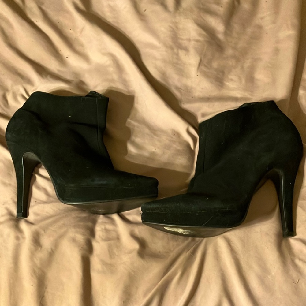 Steve Madden ankle booties